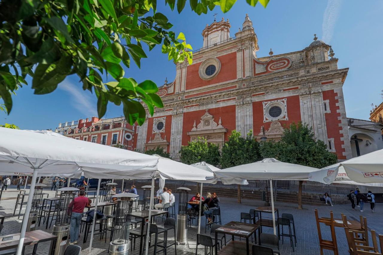 Apt. Casa Palacio Santa Cruz Cathedral Views - Seville Ngoại thất bức ảnh
