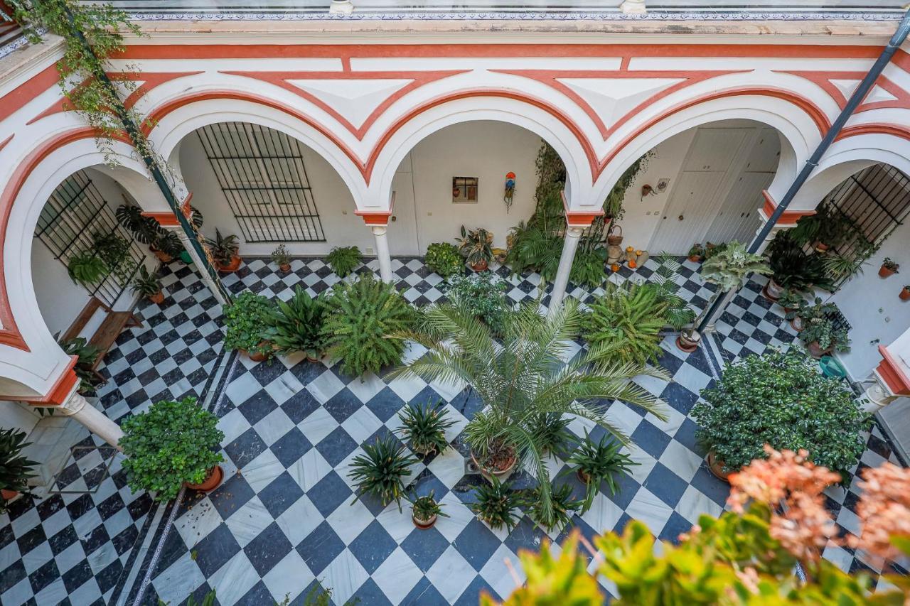 Apt. Casa Palacio Santa Cruz Cathedral Views - Seville Ngoại thất bức ảnh
